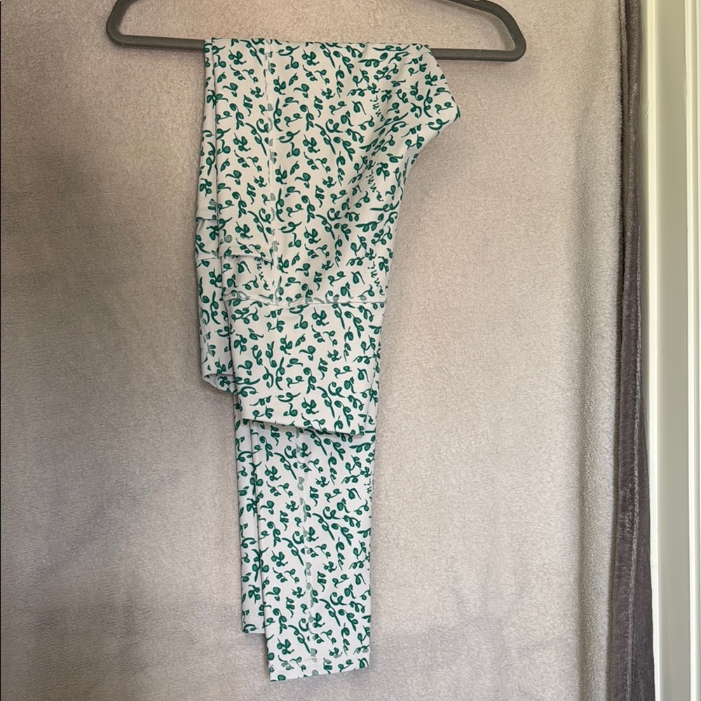 ECHT White Leggings with Green Leaf Print
